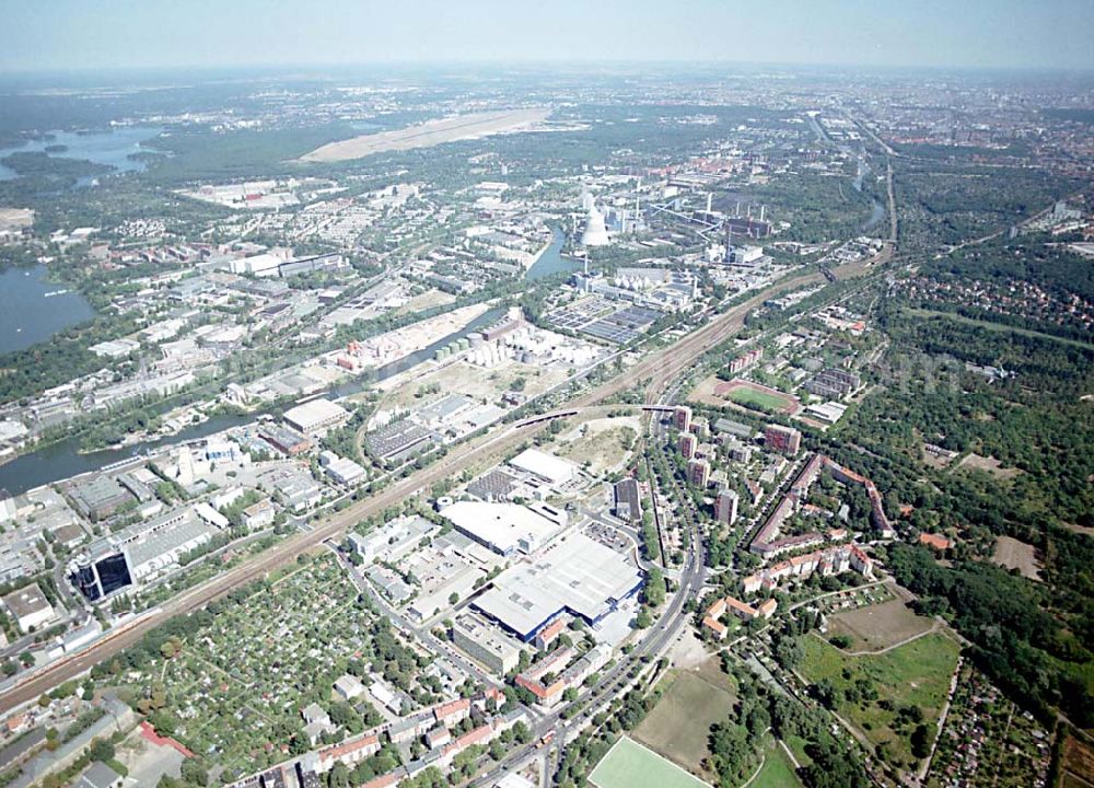 Aerial image Berlin - Spandau - Berlin Spandau mit Blick auf das IKEA-Gelände (schwedisches Möbelhaus) in Spandau, Berlin