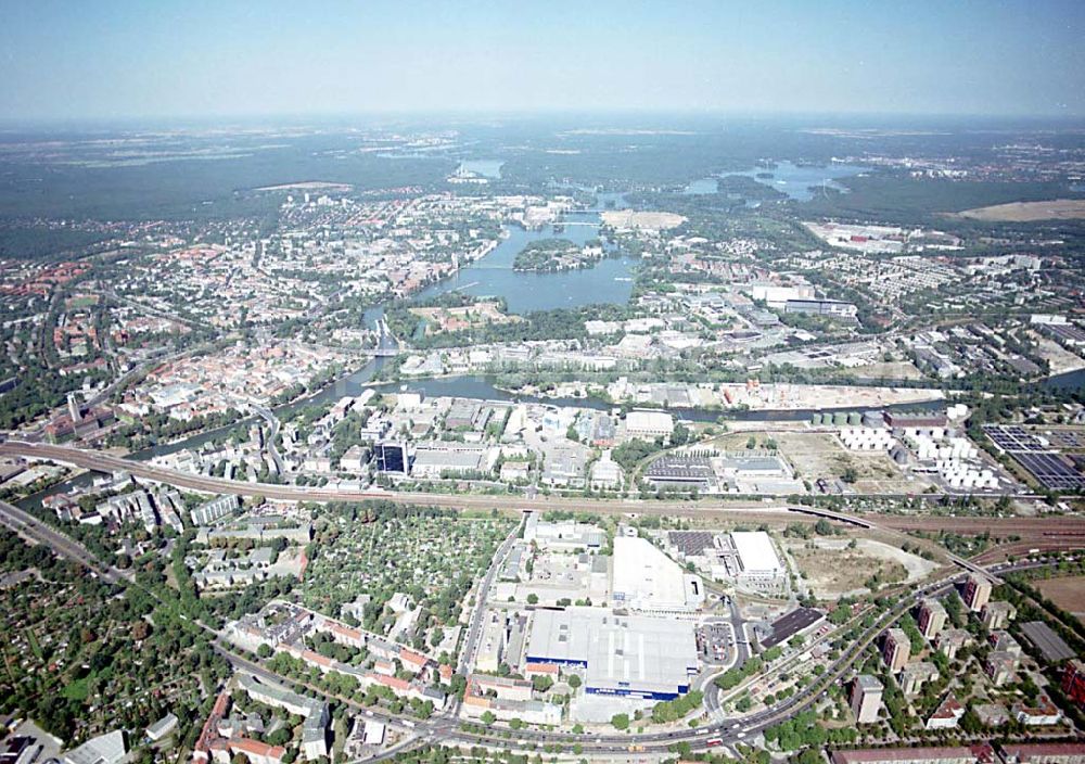 Aerial photograph Berlin - Spandau - Berlin Spandau mit Blick auf das IKEA-Gelände (schwedisches Möbelhaus) in Spandau, Berlin