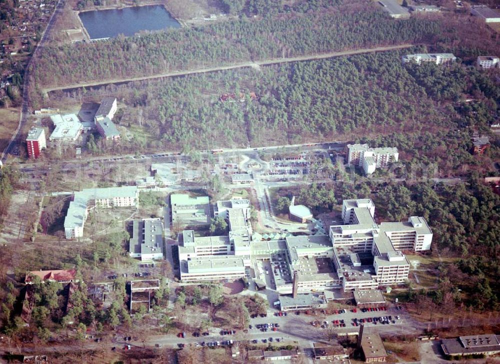 Berlin-Spandau from above - 17.03.2004 BERLIN-Spandau, Evangelisches Waldkrankenhaus Spandau im Bereich der Griesingerstr.