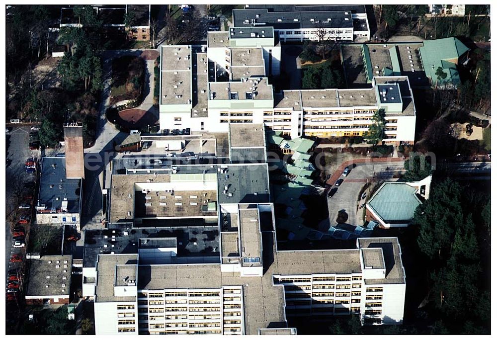 Aerial image Berlin-Spandau - 17.03.2004 BERLIN-Spandau, Evangelisches Waldkrankenhaus Spandau im Bereich der Griesingerstr.