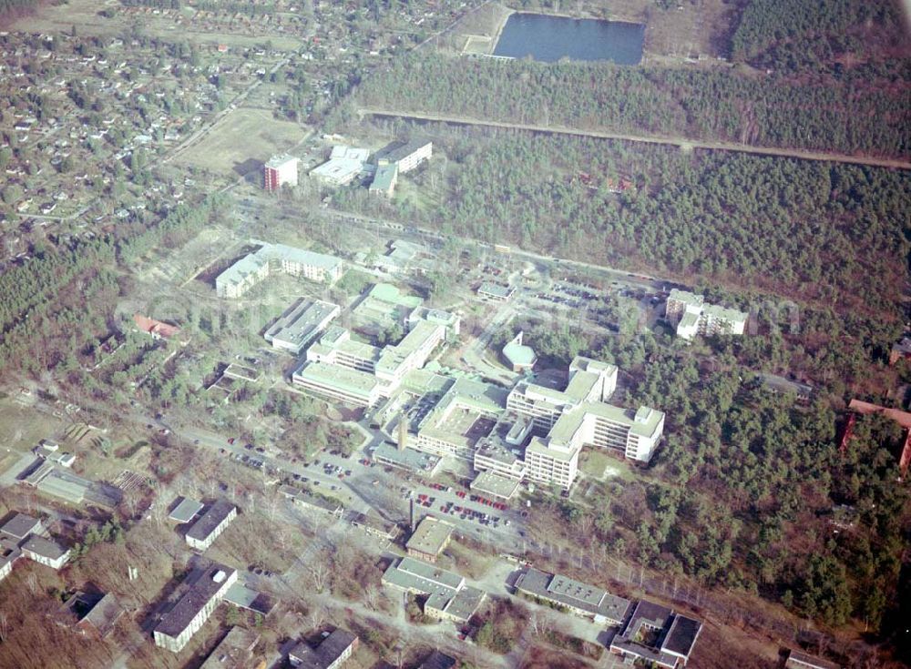 Aerial photograph Berlin-Spandau - 17.03.2004 BERLIN-Spandau, Evangelisches Waldkrankenhaus Spandau im Bereich der Griesingerstr.