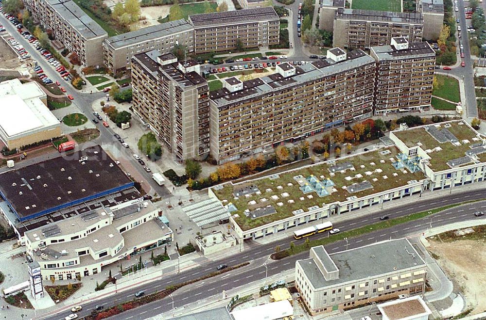 Aerial image Berlin Hellersdorf - 24.09.1995 Berlin, Spree - Center Hellersdorf