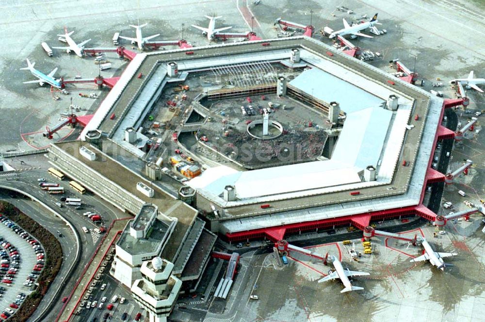 Berlin-Tegel from the bird's eye view: 