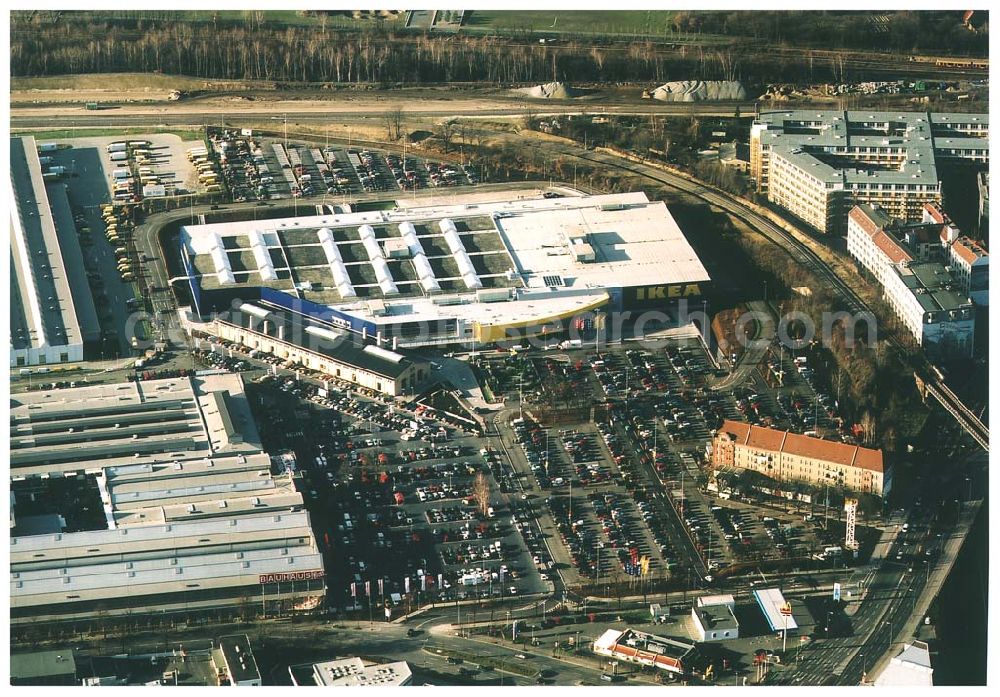 Aerial image Berlin Tempelhof - Neu errichtetes IKEA Einrichtungshaus an der Alboinstraße, Nähe Flughafen Berlin-Tempelhof