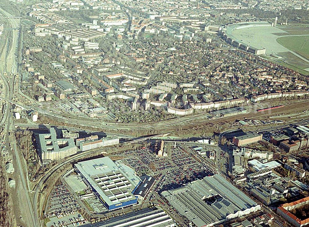 Berlin-Tempelhof from above - Neu errichtetes IKEA Einrichtungshaus an der Alboinstraße, Nähe Flughafen Berlin-Tempelhof