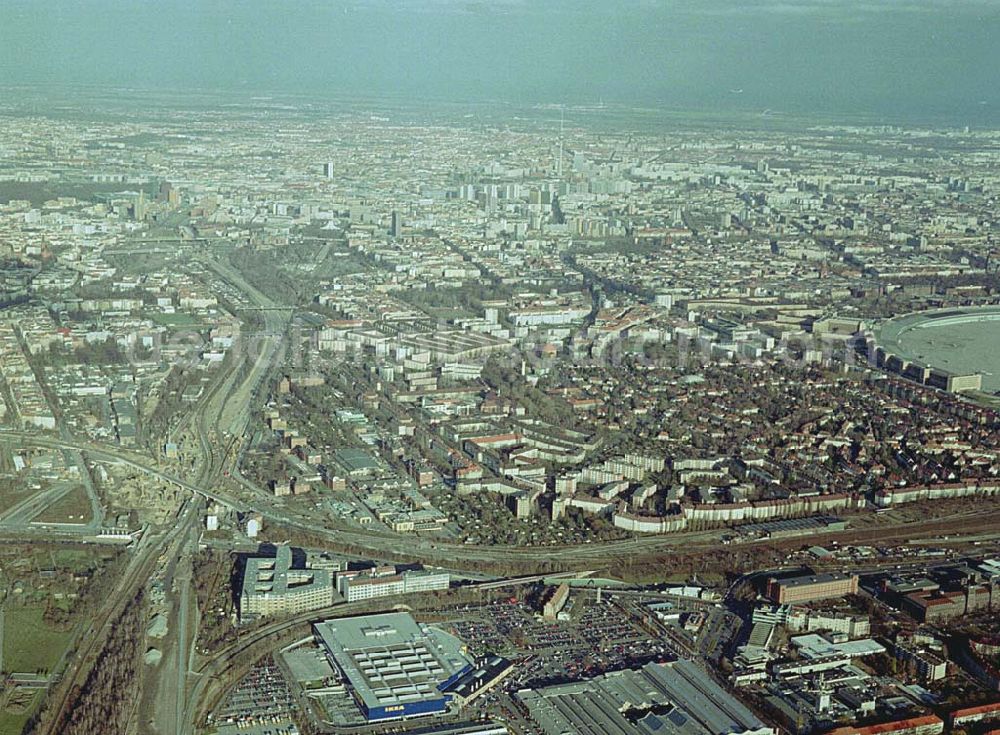 Berlin-Tempelhof from the bird's eye view: Neu errichtetes IKEA Einrichtungshaus an der Alboinstraße, Nähe Flughafen Berlin-Tempelhof