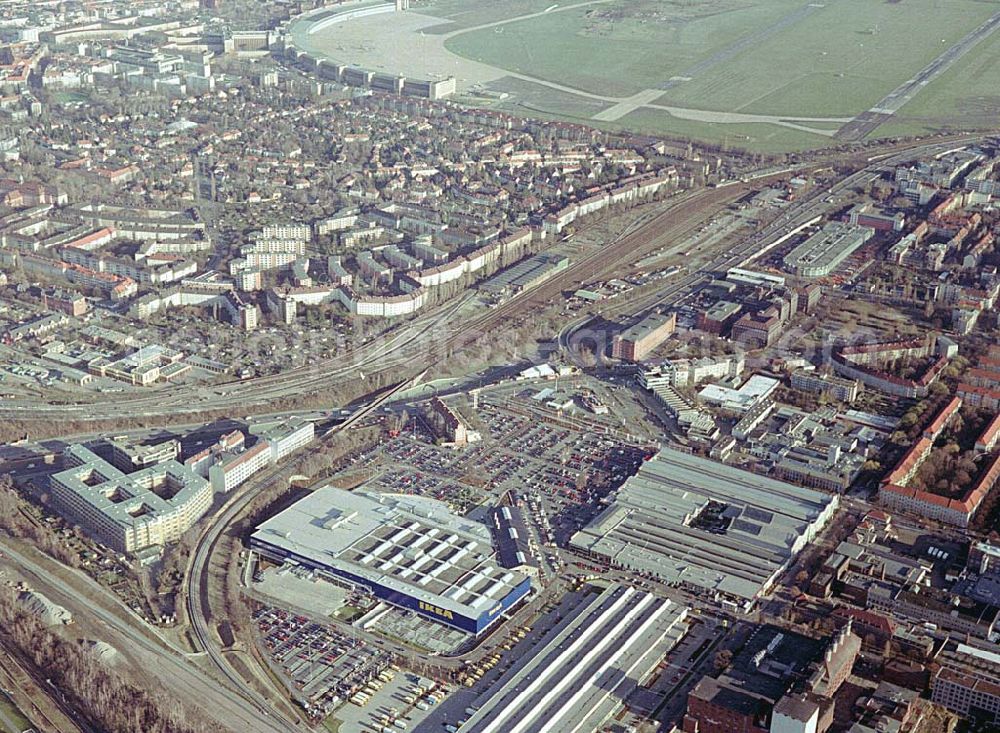 Berlin-Tempelhof from above - Neu errichtetes IKEA Einrichtungshaus an der Alboinstraße, Nähe Flughafen Berlin-Tempelhof