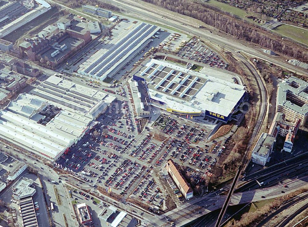 Aerial image Berlin-Tempelhof - Neu errichtetes IKEA Einrichtungshaus an der Alboinstraße, Nähe Flughafen Berlin-Tempelhof