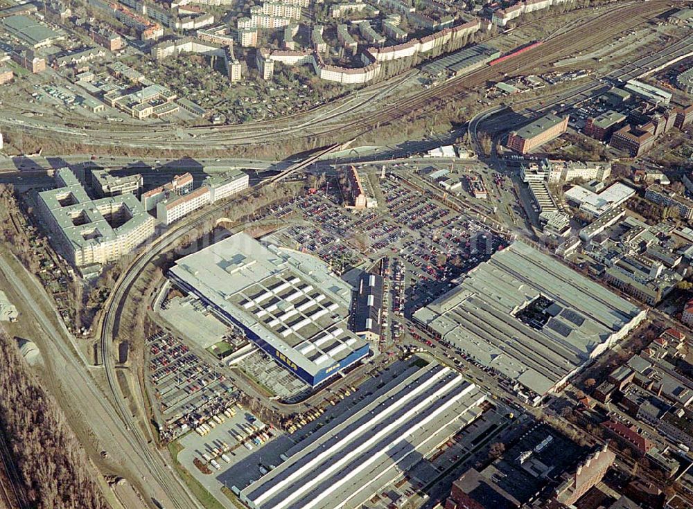 Berlin-Tempelhof from above - Neu errichtetes IKEA Einrichtungshaus an der Alboinstraße, Nähe Flughafen Berlin-Tempelhof