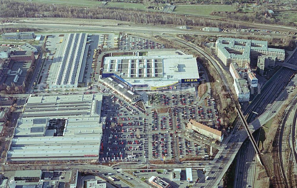 Berlin-Tempelhof from above - Neu errichtetes IKEA Einrichtungshaus an der Alboinstraße, Nähe Flughafen Berlin-Tempelhof