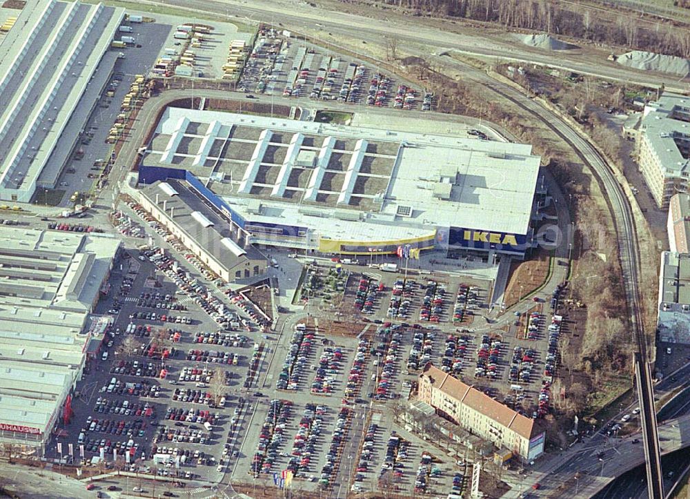 Berlin-Tempelhof from above - Neu errichtetes IKEA Einrichtungshaus an der Alboinstraße, Nähe Flughafen Berlin-Tempelhof