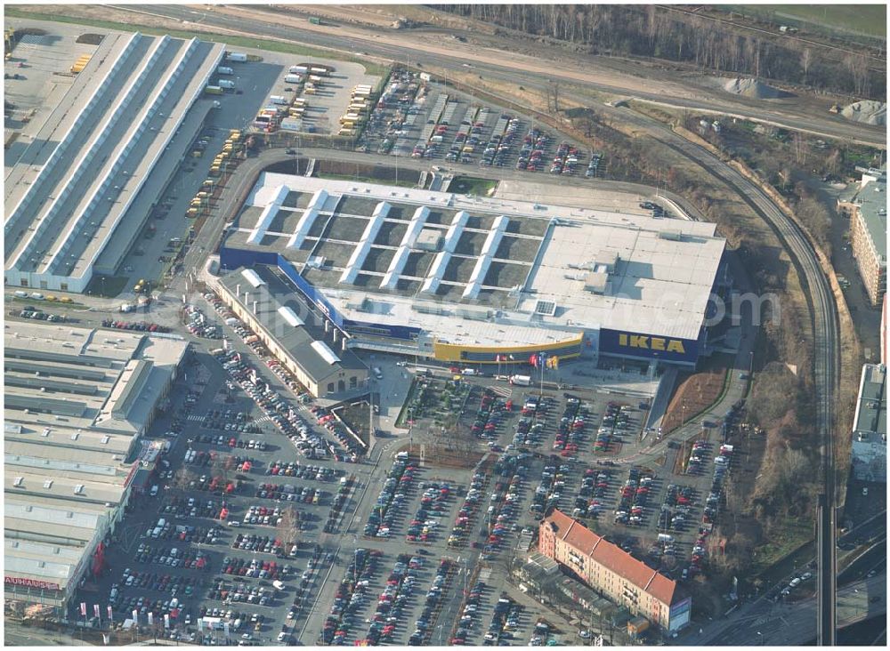 Berlin-Tempelhof from the bird's eye view: Neu errichtetes IKEA Einrichtungshaus an der Alboinstraße, Nähe Flughafen Berlin-Tempelhof