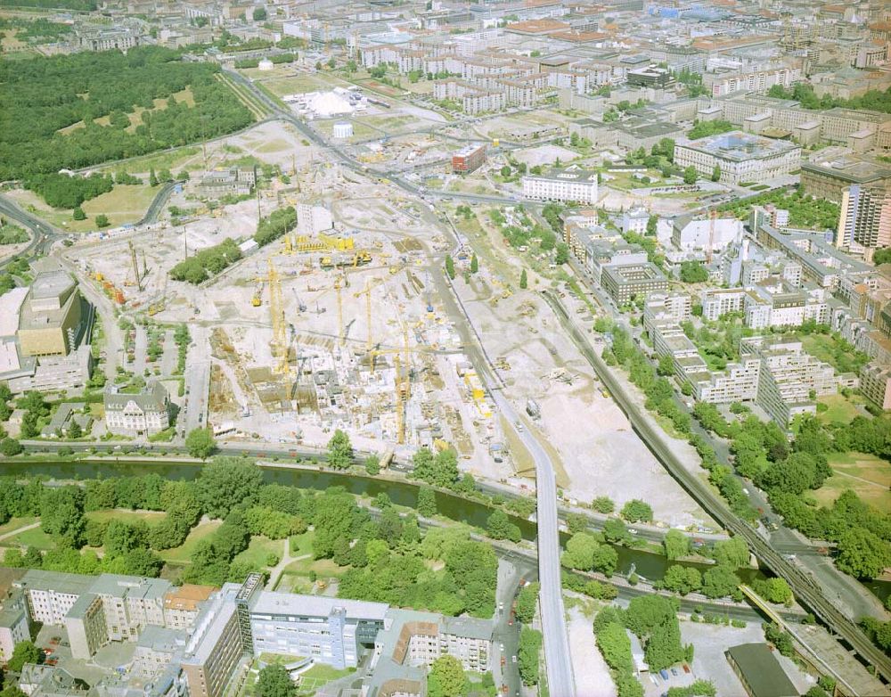 Aerial photograph 1995 Berlin-Tiergarten - 1995 BERLIN-Tiergarten Baustellen am Potsdamer Platz