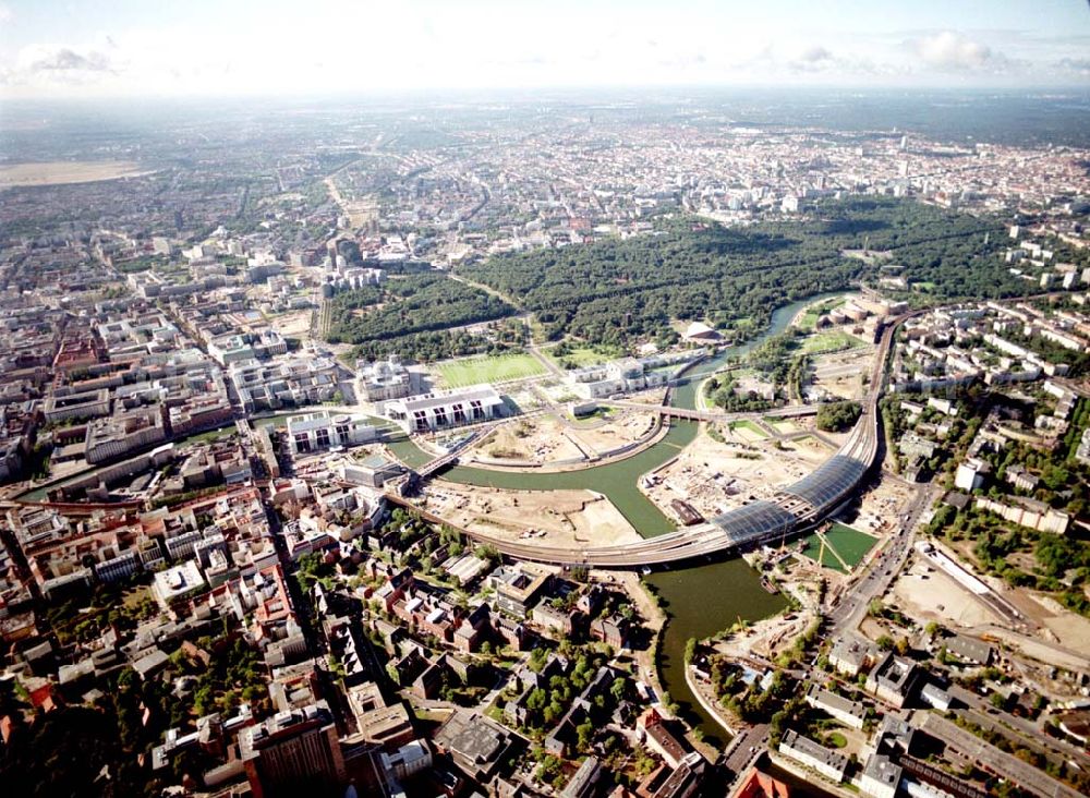 Berlin / Tiergarten from above - 