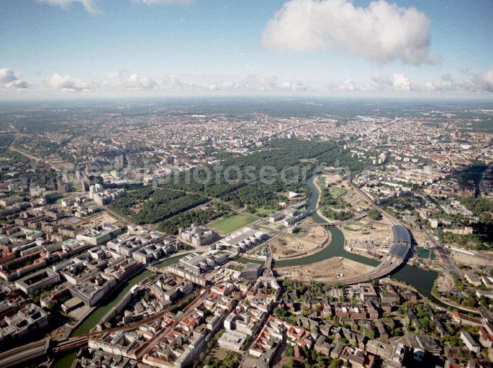 Berlin / Tiergarten from above - 