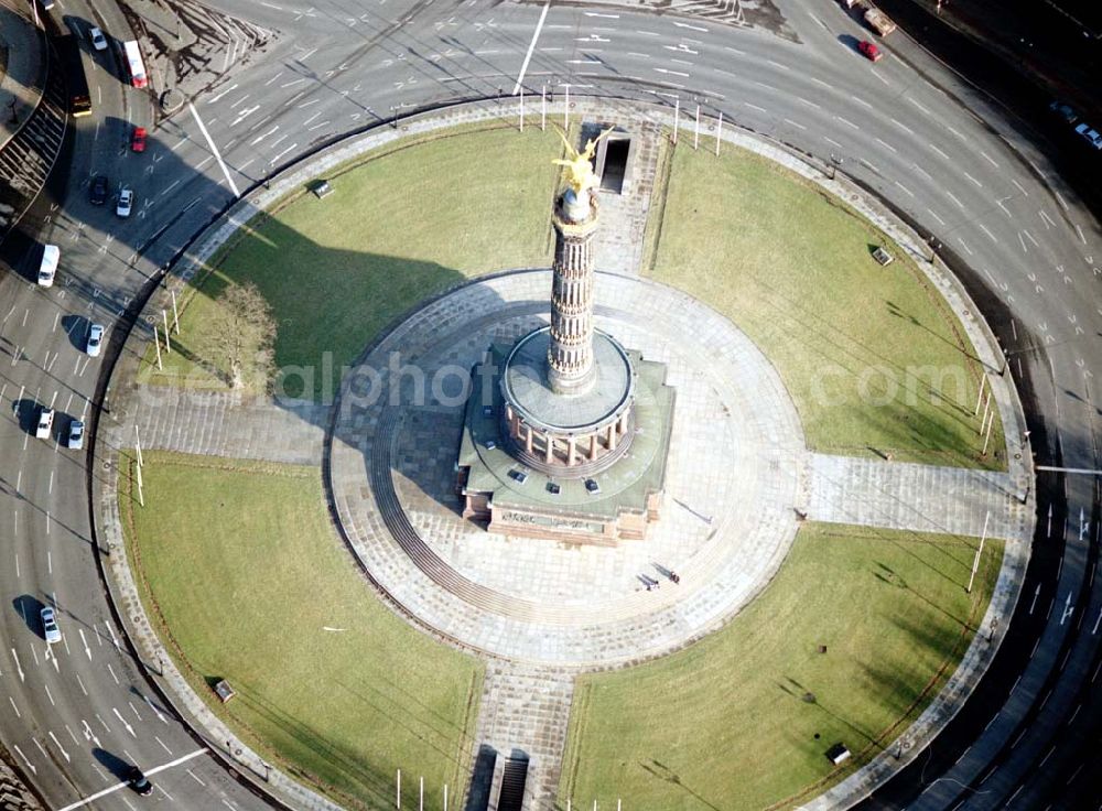 Berlin - Tiergarten from above - 20.01.2003 Berlin - Tiergarten Blick auf die Siegessäule im Berliner Tiergarten