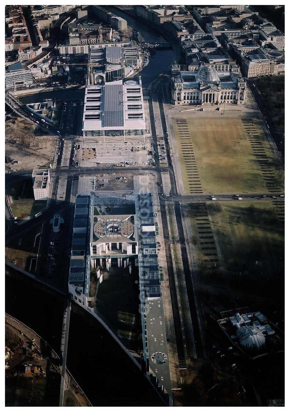 Aerial image Berlin - Tiergarten - Berlin Tiergarten Regierungsviertel im Berliner Tiergarten mit dem Reichstag Paul-Löbe-Haus und Marie-Elisabeth-Lüders-Haus 19.01.03