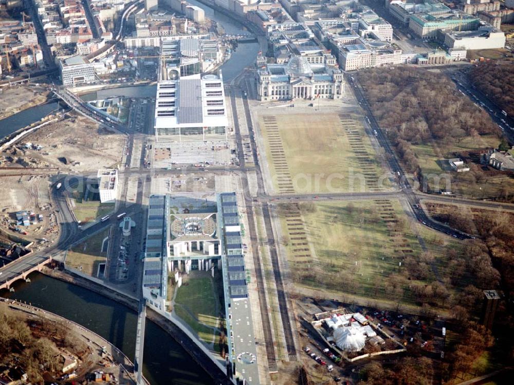 Aerial image Berlin - Tiergarten - Berlin Tiergarten Regierungsviertel im Berliner Tiergarten mit dem Reichstag Paul-Löbe-Haus und Marie-Elisabeth-Lüders-Haus 19.01.03