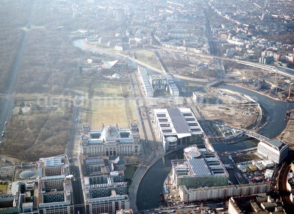 Aerial image Berlin - Tiergarten - Berlin Tiergarten Regierungsviertel im Berliner Tiergarten mit dem Reichstag Paul-Löbe-Haus und Marie-Elisabeth-Lüders-Haus 19.01.03