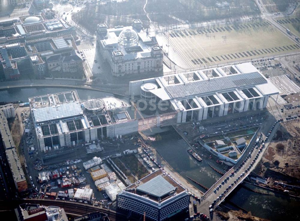 Berlin - Tiergarten from above - Berlin Tiergarten Regierungsviertel im Berliner Tiergarten mit dem Reichstag Paul-Löbe-Haus und Marie-Elisabeth-Lüders-Haus 19.01.03