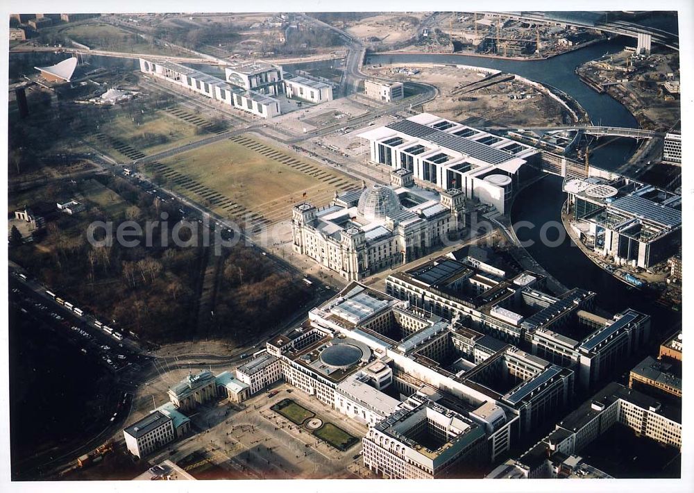 Aerial photograph Berlin - Tiergarten - Berlin Tiergarten Regierungsviertel im Berliner Tiergarten mit dem Reichstag Paul-Löbe-Haus und Marie-Elisabeth-Lüders-Haus 19.01.03