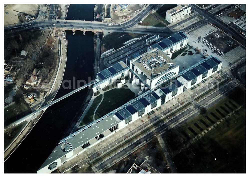 Aerial photograph Berlin - Tiergarten - Berlin Tiergarten Regierungsviertel im Berliner Tiergarten mit dem Reichstag Paul-Löbe-Haus und Marie-Elisabeth-Lüders-Haus 19.01.03