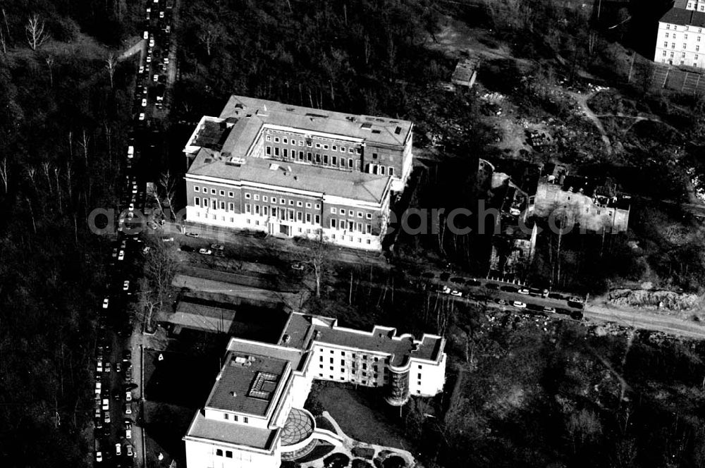 Aerial image Berlin - 02.04.1995 Berlin Tiergarten Tiergarten Villen