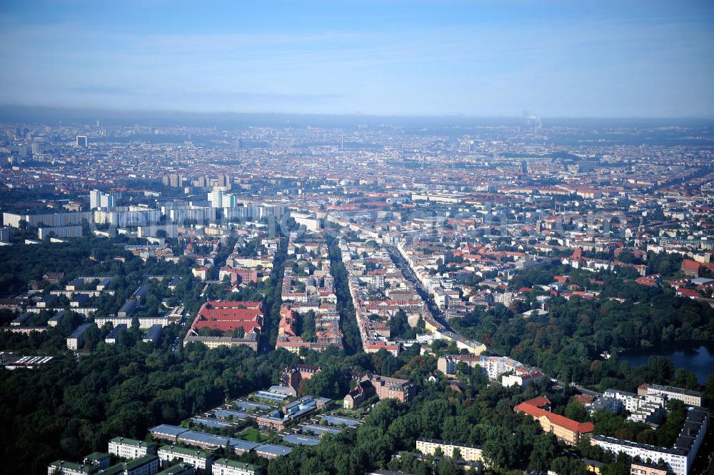 Berlin Weißensee from the bird's eye view: Der Stadtteil Weißensee in Berlin im Überblick. Overview of the district Weissensee in Berlin.