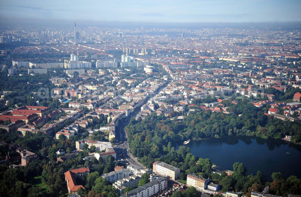 Aerial image Berlin Weißensee - Der Stadtteil Weißensee in Berlin im Überblick. Overview of the district Weissensee in Berlin.