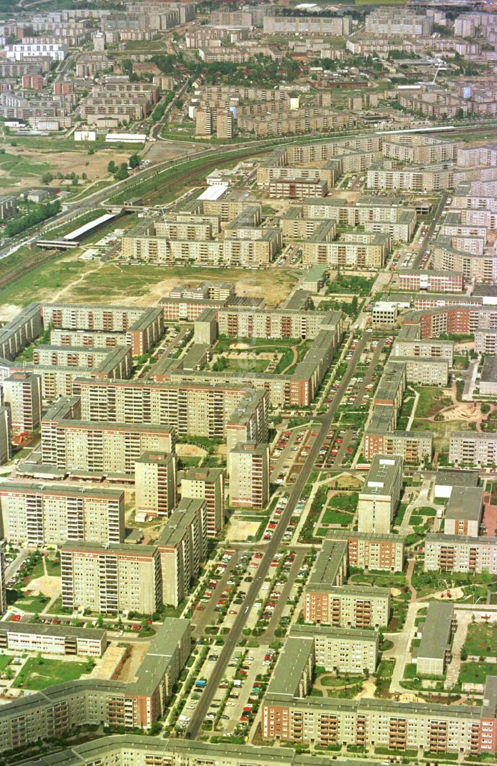 Aerial photograph Berlin - 23.06.94 Berlin, Wohneubausiedlungen in Marzahn