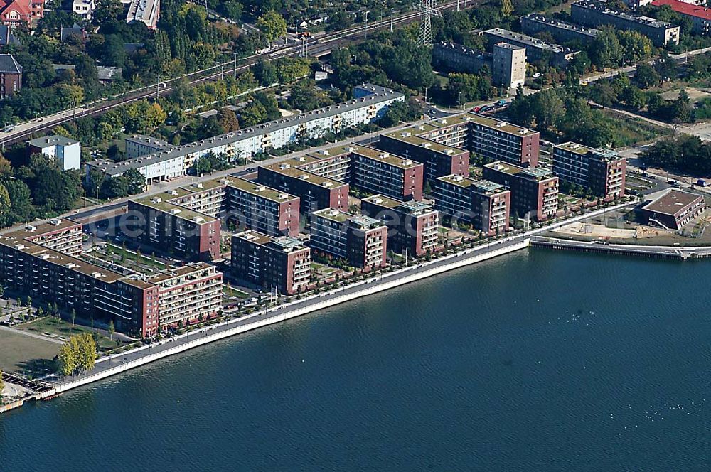 Aerial photograph Berlin / Lichtenberg - Wohnneubau der Unternehmensgruppe Ziel an der Rummelsburger Bucht in Berlin-Lichtenberg