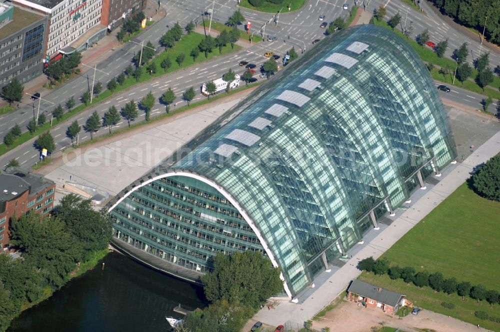 Hamburg from the bird's eye view: Blick auf den Berliner Bogen, ein Bürohaus mit Mischwasserrückhaltebecken, am Anckelmannsplatz 1. Ansprechpartner: CORPUS SIREO, Asset Management GmbH, An der Welle 3, 60322 Frankfurt am Main, Tel. +49(0)69 48005 0, Fax +49(0)69 48005 102, Email: frankfurt@corpussireo.com