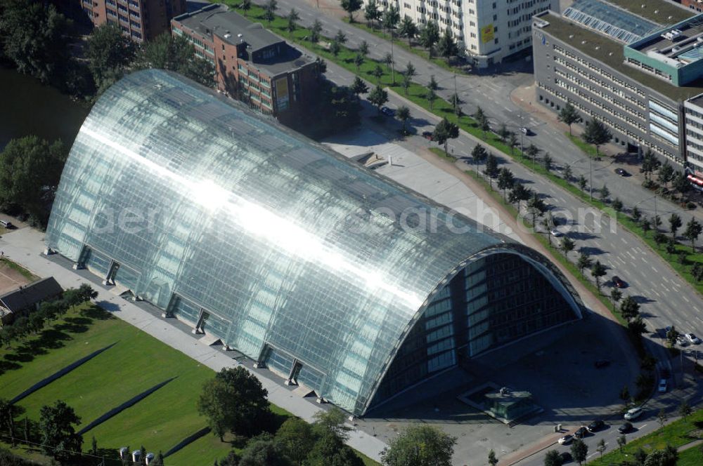 Aerial photograph Hamburg - Blick auf den Berliner Bogen, ein Bürohaus mit Mischwasserrückhaltebecken, am Anckelmannsplatz 1. Ansprechpartner: CORPUS SIREO, Asset Management GmbH, An der Welle 3, 60322 Frankfurt am Main, Tel. +49(0)69 48005 0, Fax +49(0)69 48005 102, Email: frankfurt@corpussireo.com