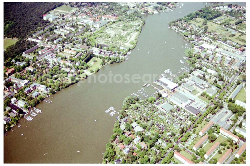 Berlin-Köpenick from above - 31.05.2004 Berlin-Köpenick Blick auf das Dahmeufer in Berlin - Köpenick