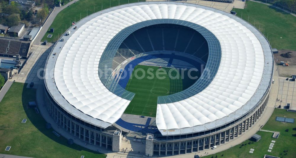 Berlin from the bird's eye view: Areal des Berliner Olypiastadions auf dem Olymiapark Berlin. View the Berlin Olympic stadium.