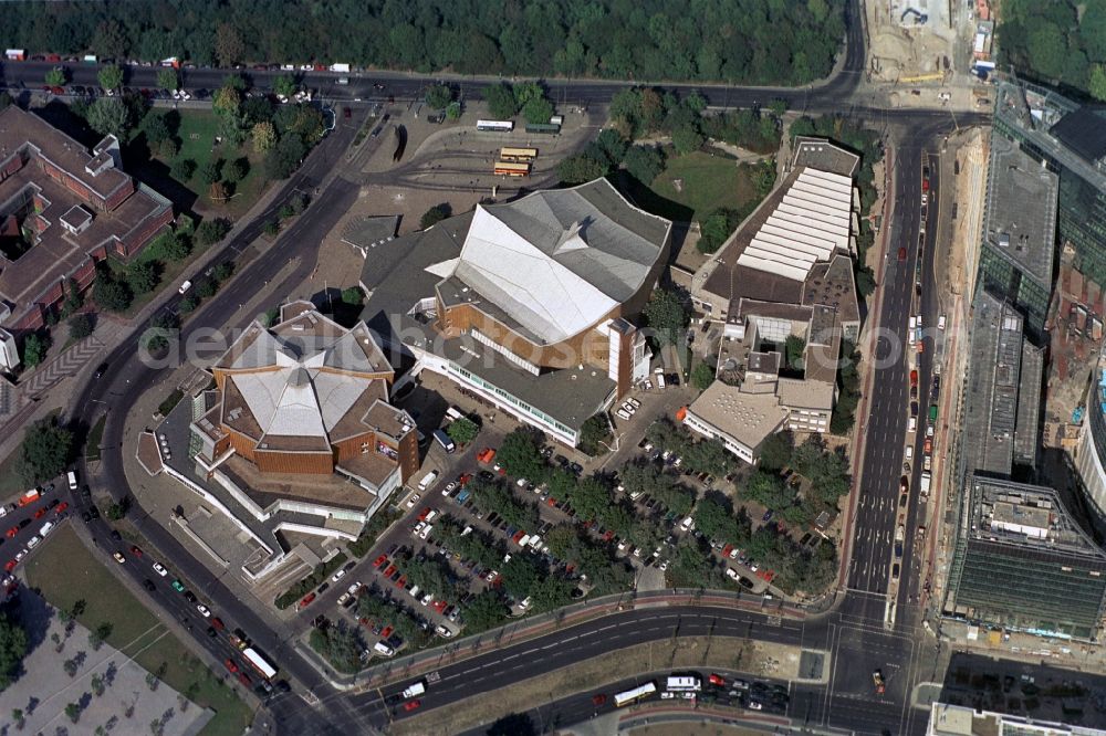 Berlin from above - The Berliner Philharmonie and the Kammermusiksaal at the Kemper Platz in Berlin-Tiergarten. The architectural ensemble, which was built in the early 1960 years after the design of architect Hans Sharun, belongs to the Berlin cultural forum