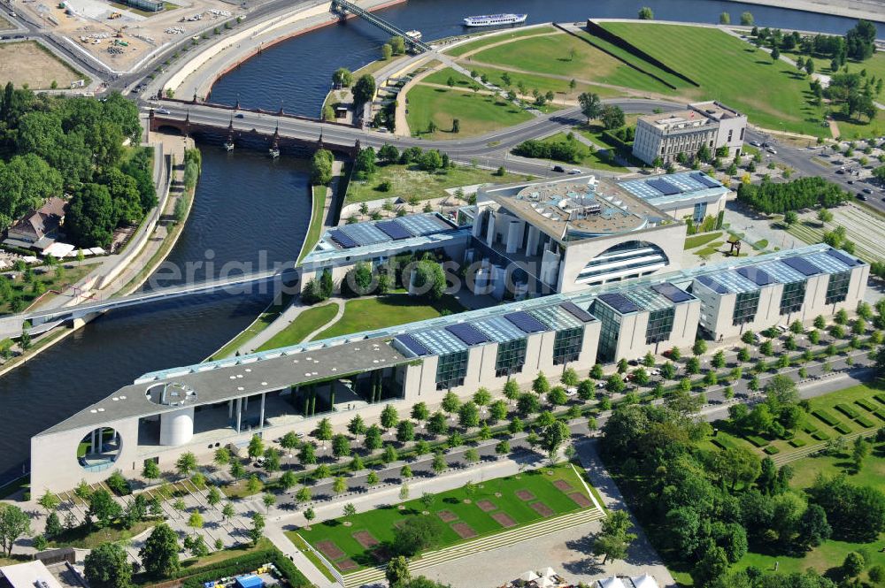 Berlin from above - Blick auf das Bundeskanzleramt im Berliner Regierungsviertel am Reichstag. View of the Federal Chancellery in Berlin's government district around the Reichstag.