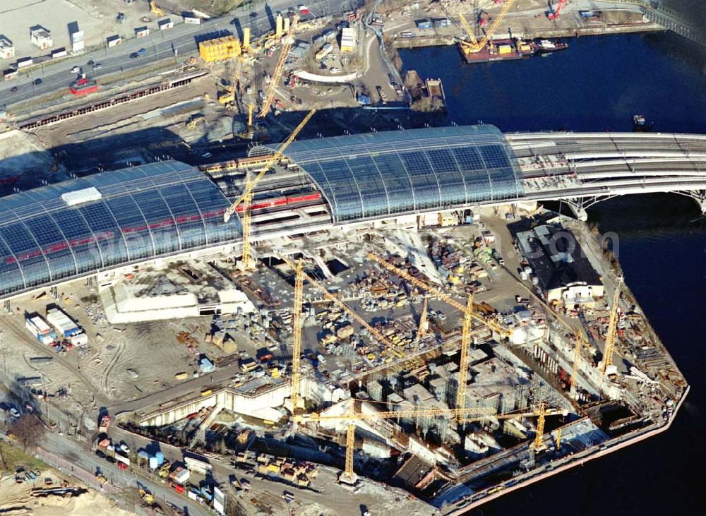 Aerial photograph Berlin - Tiergarten - Berliner Regierungsviertel, Lehrter Bahnhof