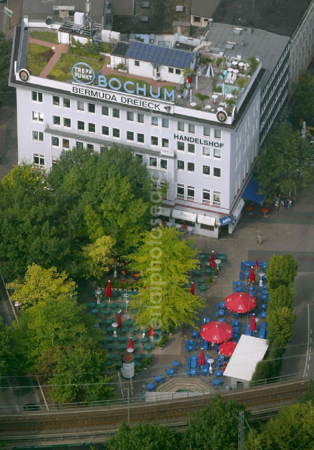 Bochum from above - Blick auf das Bermudadreieck von Bochum. Bochum entertainments district Bermudadreieck in triangle form.