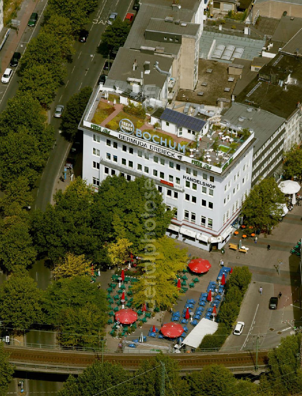 Aerial photograph Bochum - Blick auf das Bermudadreieck von Bochum. Bochum entertainments district Bermudadreieck in triangle form.