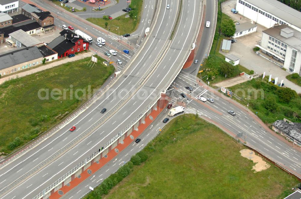 Aerial photograph Stralsund - Blick auf eine Überquerung / Brücke der Bundesstraße B 96 / Nesebanzer Weg über die Greifswalder Chaussee in Stralsund - Mecklenburg-Vorpommern MV. View onto a crossing / bridge from the A-Road / federal highway 96 over another Street in Stralsund - Mecklenburg-Western Pomerania.