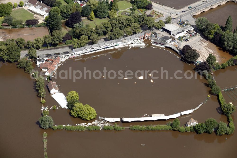 Aerial image Worchester - Überflutetes Cricket-Stadion in Worchester während des Hochwassers des Flusses Severn im Jahr 2007. Flooded cricket stadium in Worcester during the flood of the River Severn in 2007.