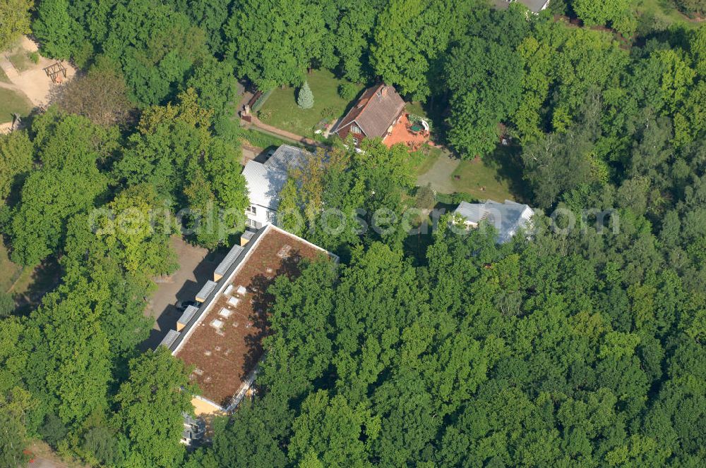 Potsdam from the bird's eye view: Blick auf das Areal des Berufsbildungswerk im Oberlinhaus an der Steinstrasse 80-84 in Potsdam-Babelsberg. View of the area of the Vocational Training Center in Oberlinhouse on the stone road 80-84 in Potsdam-Babelsberg.