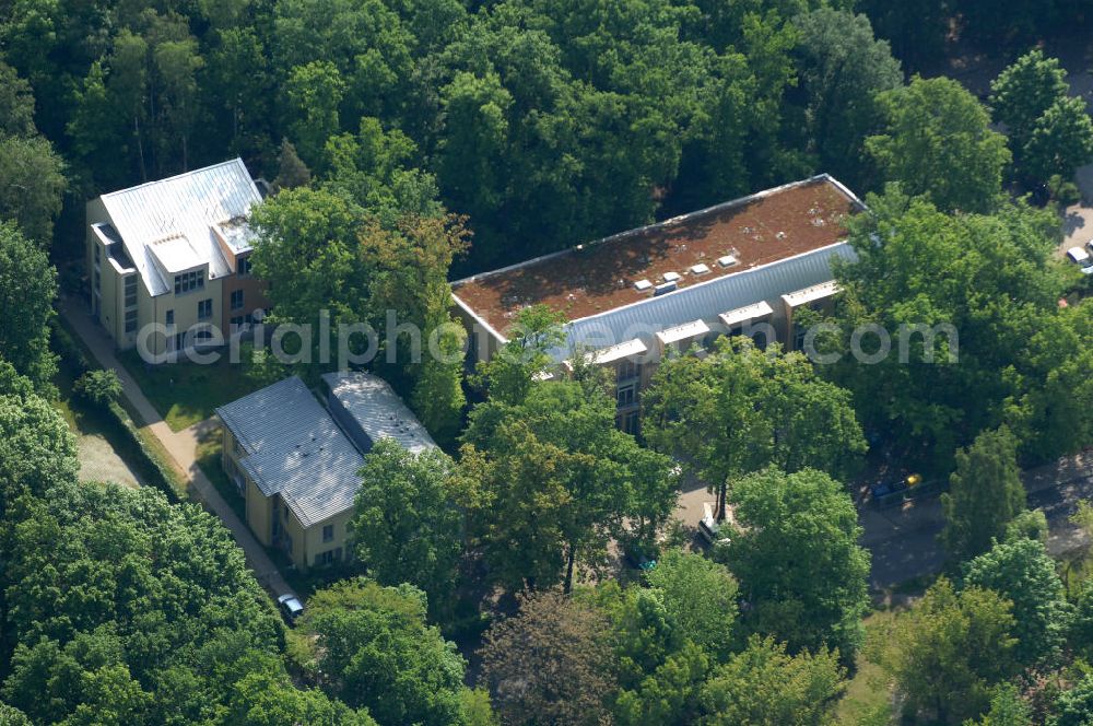 Potsdam from the bird's eye view: Blick auf das Areal des Berufsbildungswerk im Oberlinhaus an der Steinstrasse 80-84 in Potsdam-Babelsberg. View of the area of the Vocational Training Center in Oberlinhouse on the stone road 80-84 in Potsdam-Babelsberg.