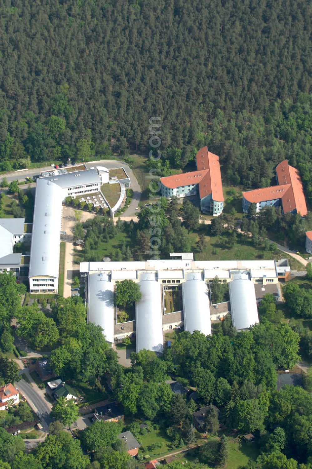 Potsdam from the bird's eye view: Blick auf das Areal des Berufsbildungswerk im Oberlinhaus an der Steinstrasse 80-84 in Potsdam-Babelsberg. View of the area of the Vocational Training Center in Oberlinhouse on the stone road 80-84 in Potsdam-Babelsberg.