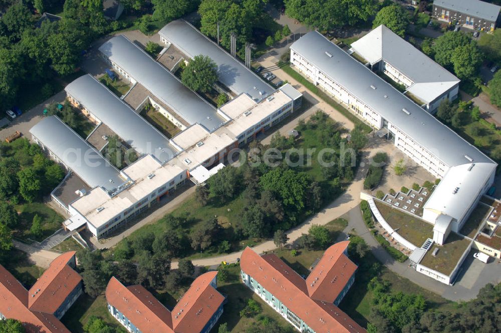 Aerial image Potsdam - Blick auf das Areal des Berufsbildungswerk im Oberlinhaus an der Steinstrasse 80-84 in Potsdam-Babelsberg. View of the area of the Vocational Training Center in Oberlinhouse on the stone road 80-84 in Potsdam-Babelsberg.