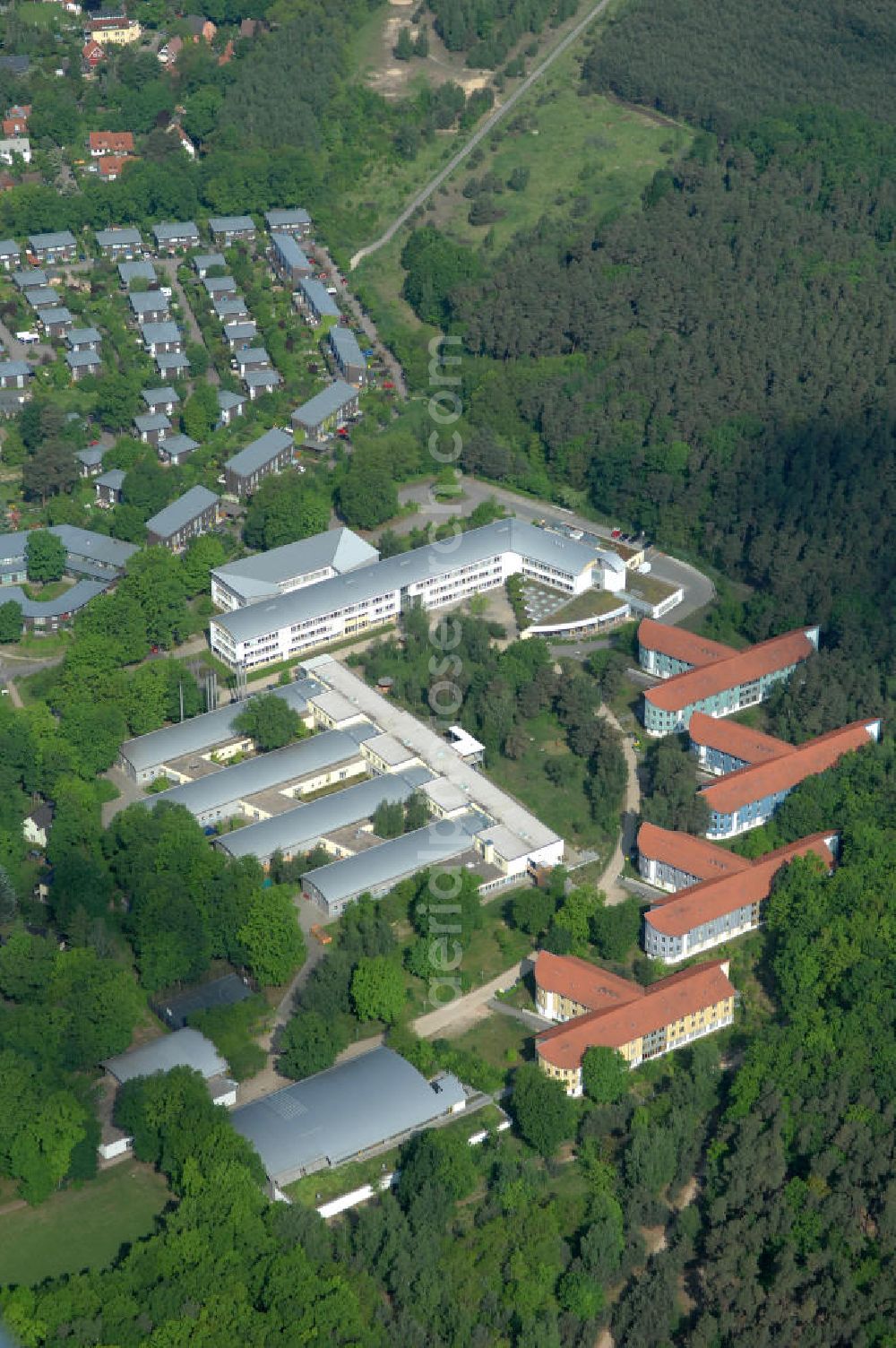 Aerial photograph Potsdam - Blick auf das Areal des Berufsbildungswerk im Oberlinhaus an der Steinstrasse 80-84 in Potsdam-Babelsberg. View of the area of the Vocational Training Center in Oberlinhouse on the stone road 80-84 in Potsdam-Babelsberg.