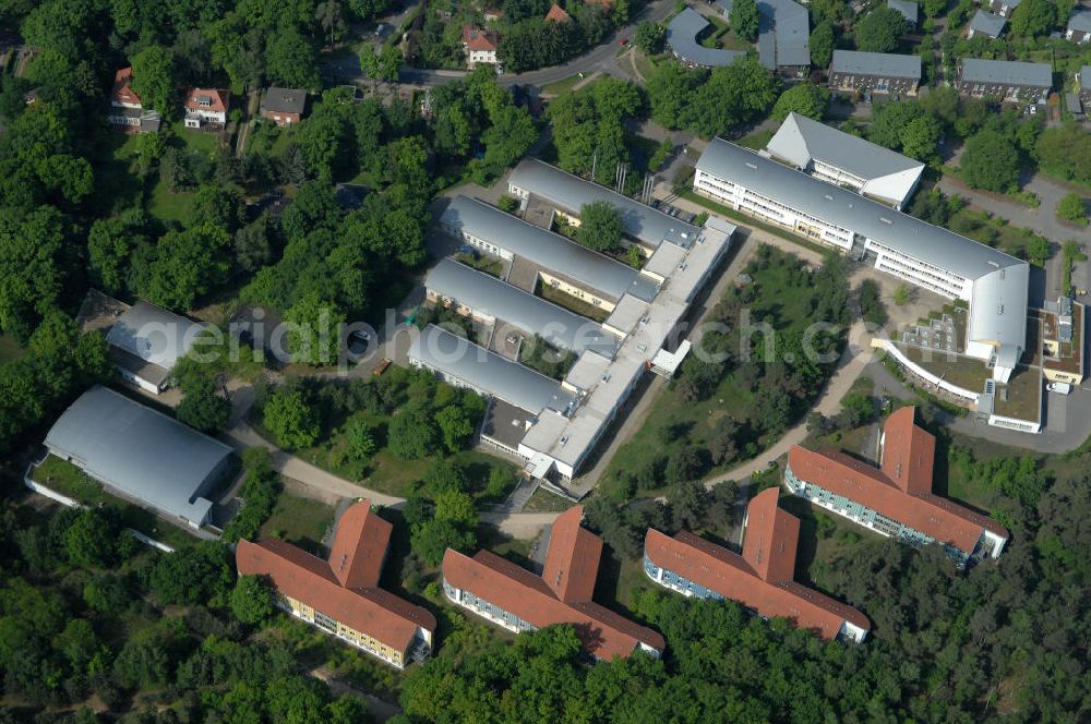 Potsdam from the bird's eye view: Blick auf das Areal des Berufsbildungswerk im Oberlinhaus an der Steinstrasse 80-84 in Potsdam-Babelsberg. View of the area of the Vocational Training Center in Oberlinhouse on the stone road 80-84 in Potsdam-Babelsberg.