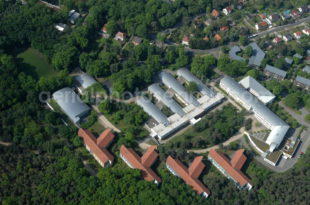 Aerial image Potsdam - Blick auf das Areal des Berufsbildungswerk im Oberlinhaus an der Steinstrasse 80-84 in Potsdam-Babelsberg. View of the area of the Vocational Training Center in Oberlinhouse on the stone road 80-84 in Potsdam-Babelsberg.