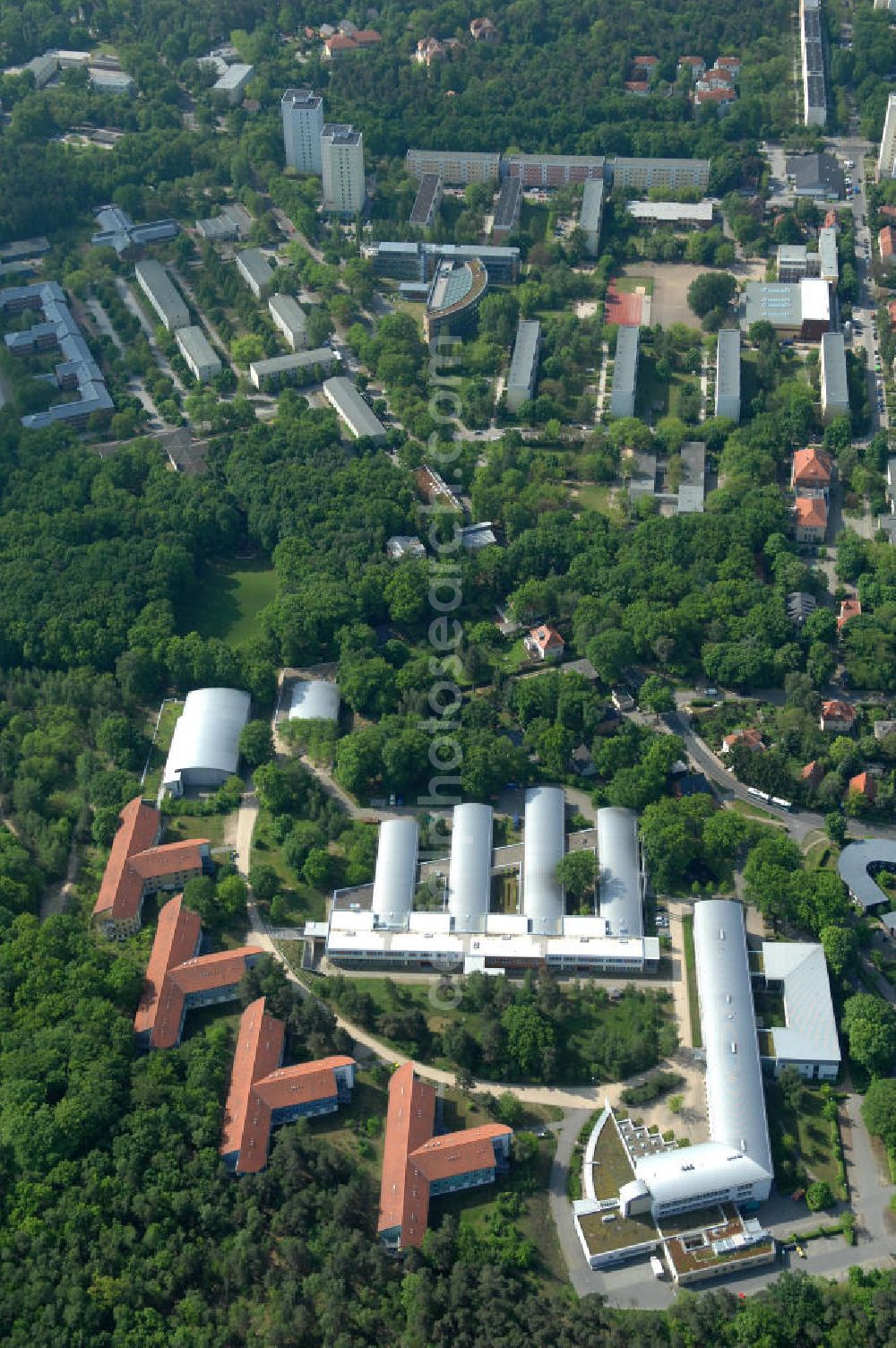 Potsdam from above - Blick auf das Areal des Berufsbildungswerk im Oberlinhaus an der Steinstrasse 80-84 in Potsdam-Babelsberg. View of the area of the Vocational Training Center in Oberlinhouse on the stone road 80-84 in Potsdam-Babelsberg.